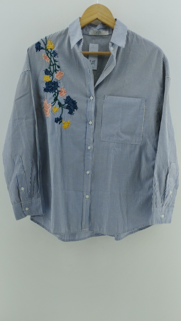 Camisa rayada detalle floral T:2
