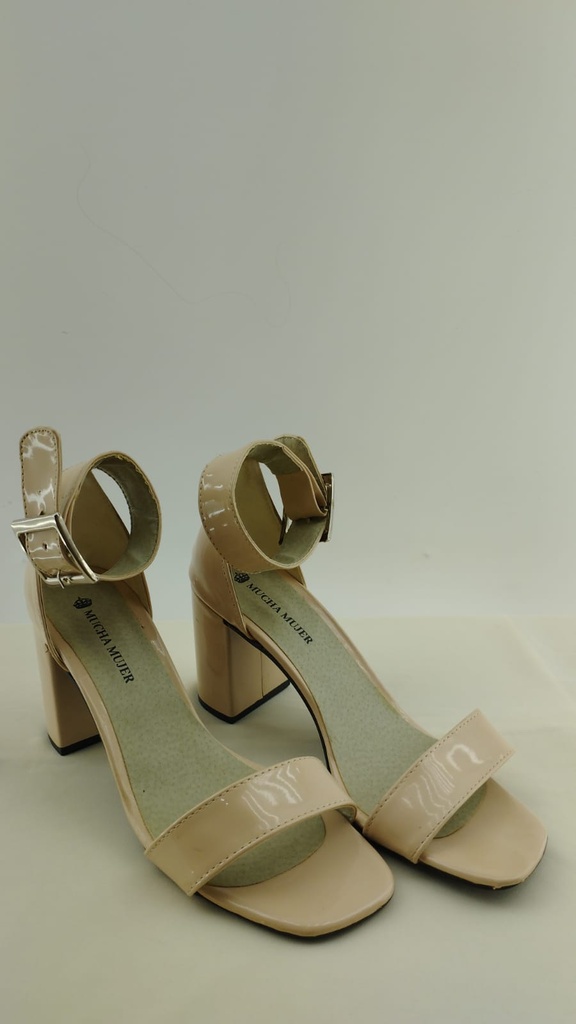 Sandalias nude MUCHA MUJER T:39
