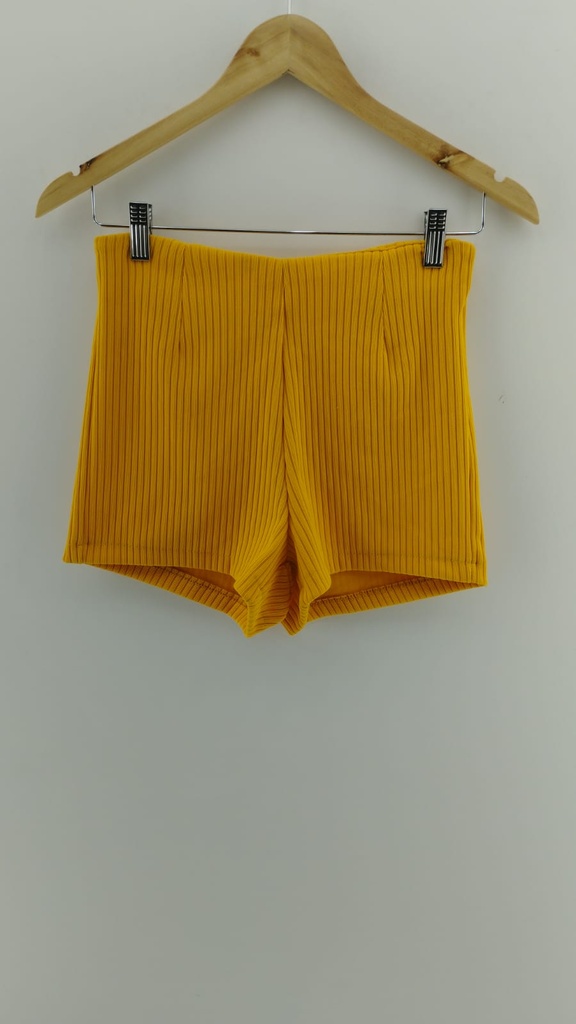 Short amarillo tiro alto T:M