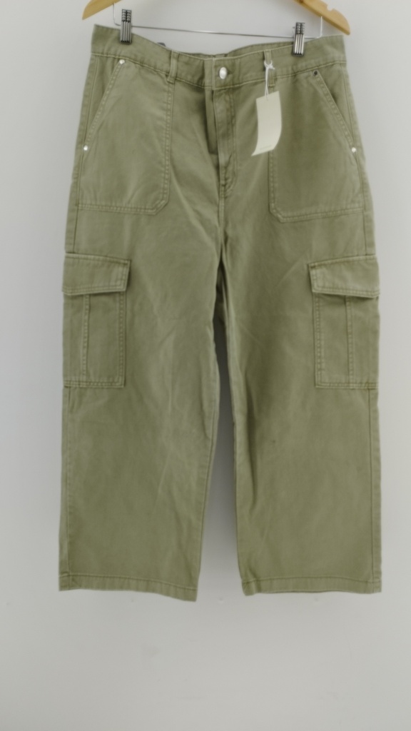 Pantalón verde cargo RESERVED T:40