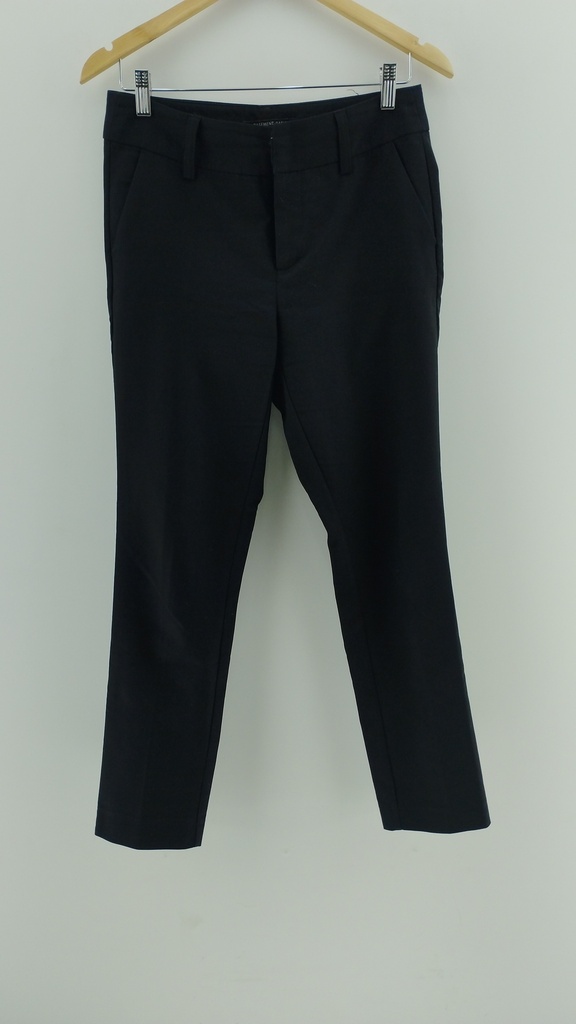 Pantalón negro BASEMENT T:40