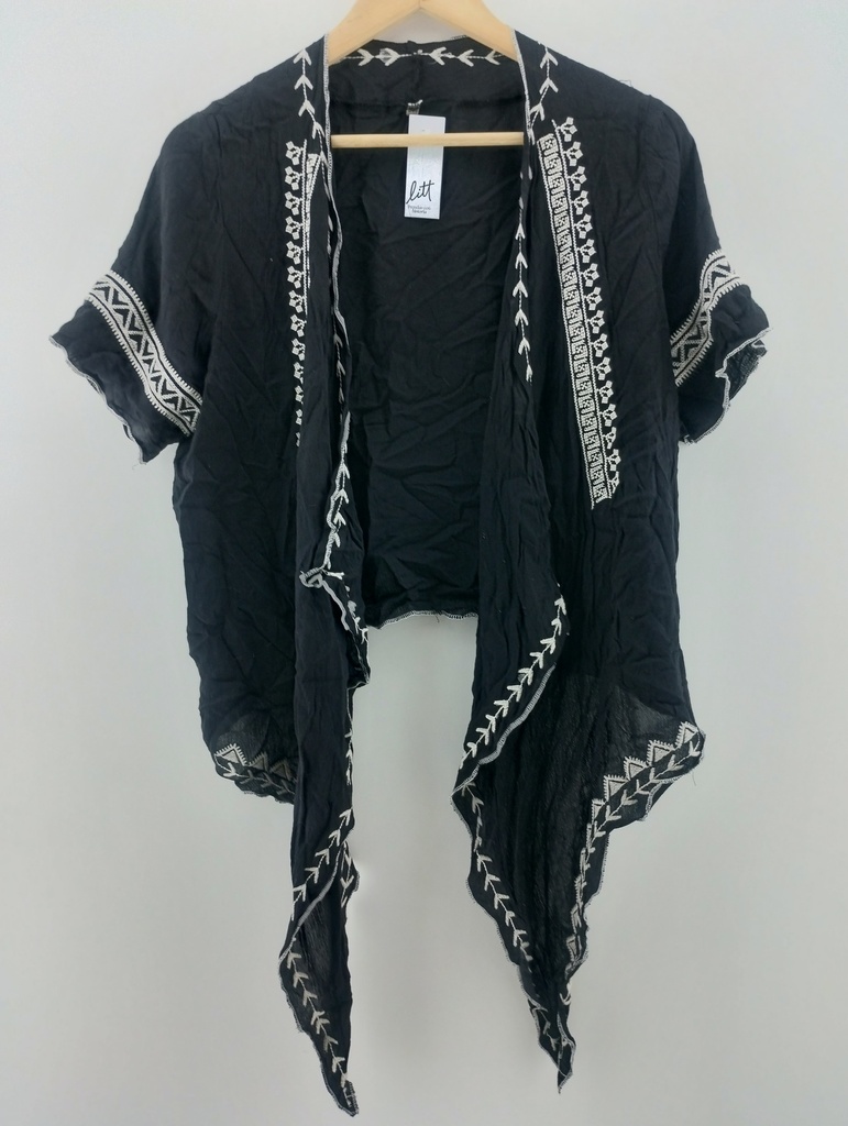 Blusa negra diseño étnico nudo T: S/M