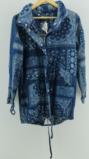 [P04808-72] Campera azul estampado arabesco CAMOMILLA T:40